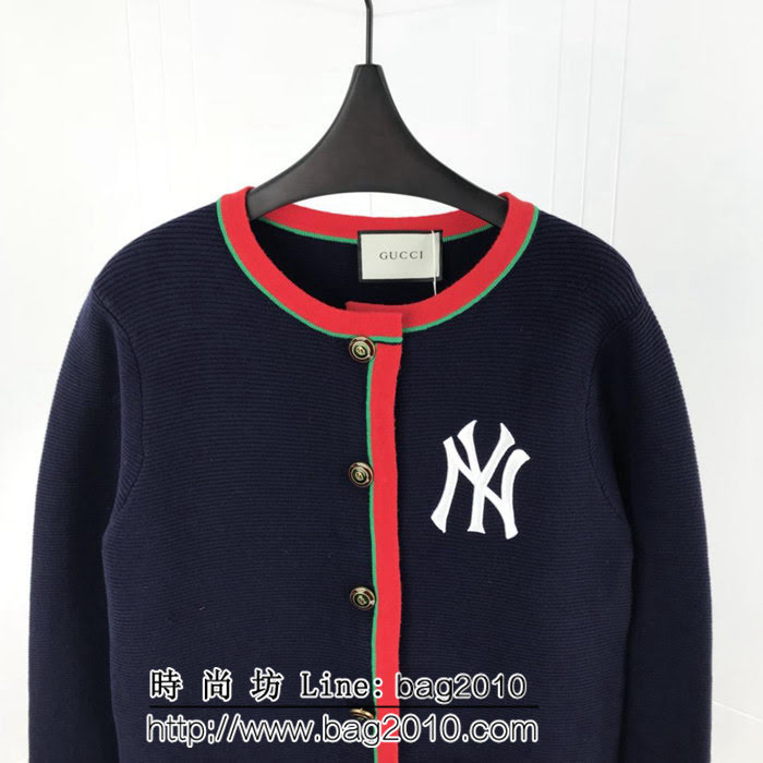 GUCCI古馳 18ss秋冬新款 NY洋基隊logo貼飾羊毛夾克 背後Gucci刺繡字母釘珠 情侶款 ydi2005